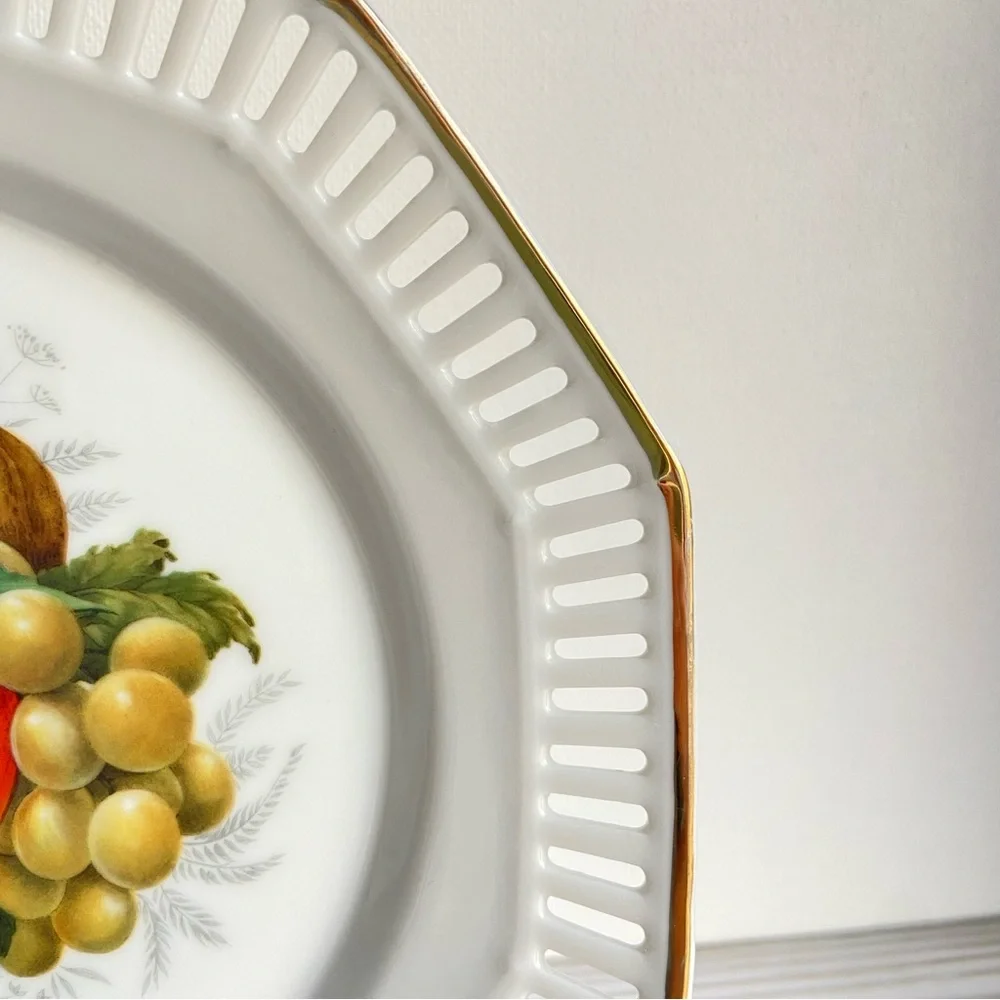 Schwarzenhammer Bavaria porcelain fruit plate with pierced gilded rim VINTAGE